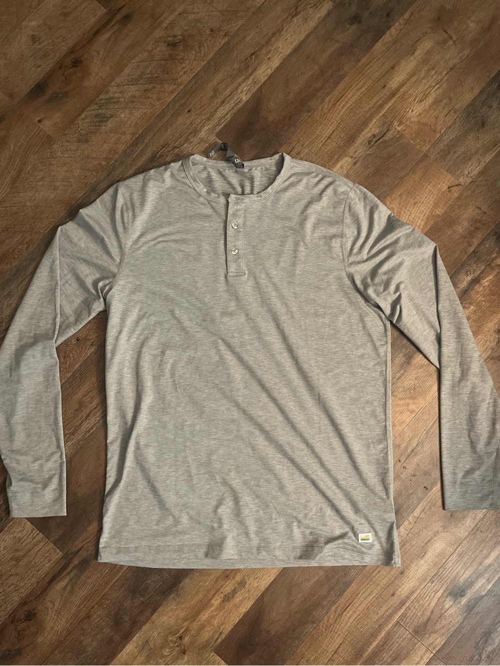 Vuori Heathered Gray Long-Sleeve Henley